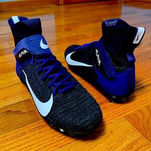 Nike Alpha Menace Elite 2 Black/Purple Football Cleat Men's Size 12 BV2077 011